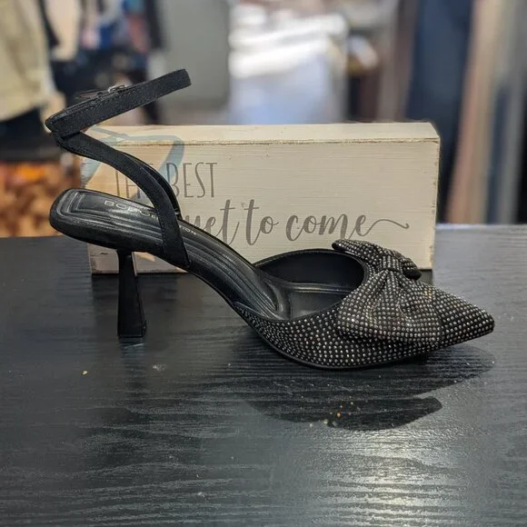 BCBGeneration Idalia Pointed Toe Pump - Picture 3 of 5